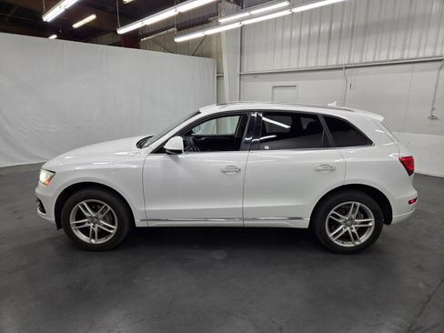 Used 2017 Audi Q5 2.0T Premium image 2