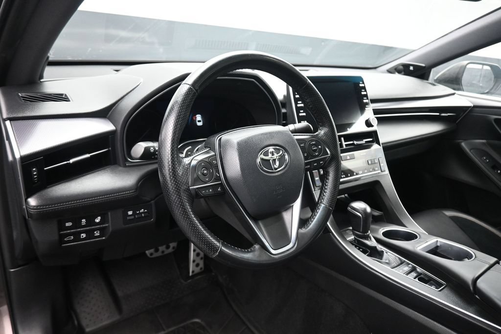 Used 2020 Toyota Avalon Touring w/ Advanced Safety Package FWD image 13