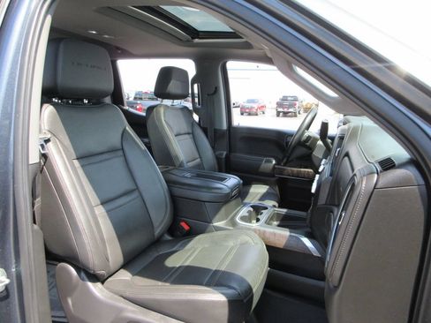 Used 2021 GMC Sierra 1500 Denali w/ Denali Premium Package AWD/4WD image 26