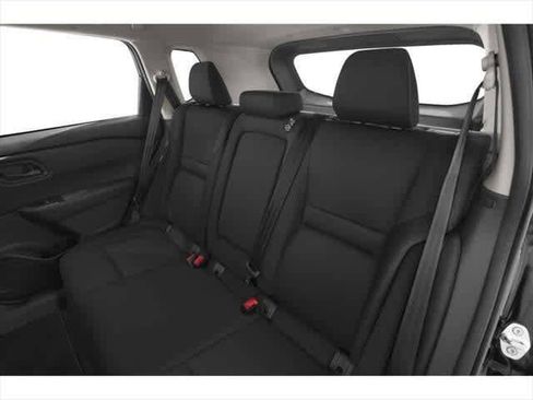 Used 2024 Nissan Rogue S image 9