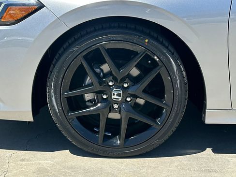 Used 2023 Honda Civic Sport image 33