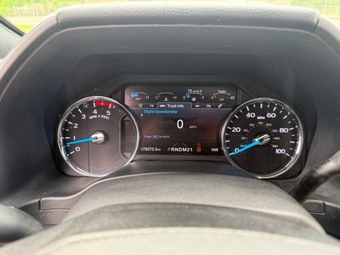 Used 2019 Ford F350 Platinum w/ Platinum Ultimate Package AWD/4WD image 24