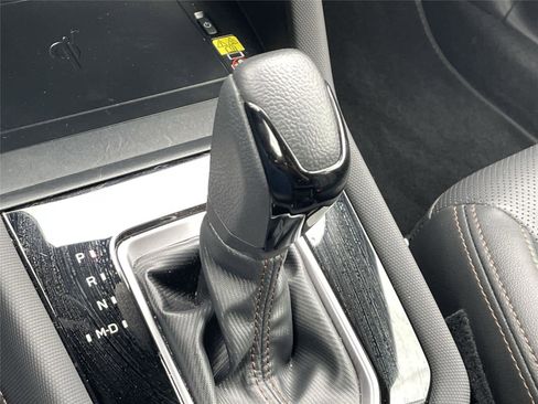 Certified 2025 Subaru Forester Touring AWD/4WD image 27