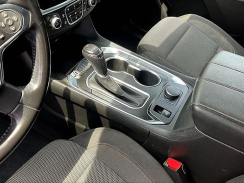Used 2019 Chevrolet Traverse LT AWD/4WD image 10