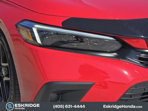 Used 2023 Honda Civic Sport image 9