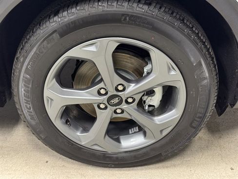 Used 2025 Ford Escape ST-Line w/ Tech Pack #1 AWD/4WD image 9