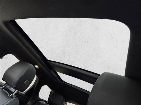 Certified 2026 Land Rover Range Rover Evoque S image 16