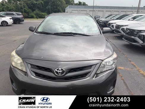 Used 2012 Toyota Corolla LE FWD image 1