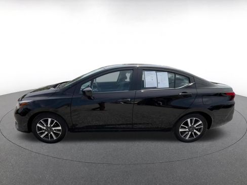 Used 2025 Nissan Versa SV FWD image 8