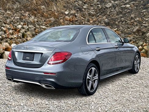 Used 2020 Mercedes-Benz E 350 4MATIC Sedan image 2
