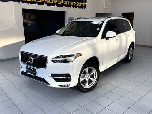 Used 2018 Volvo XC90 T5 Momentum w/ Convenience Package image 1