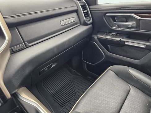 Used 2021 RAM 1500 Laramie AWD/4WD image 29