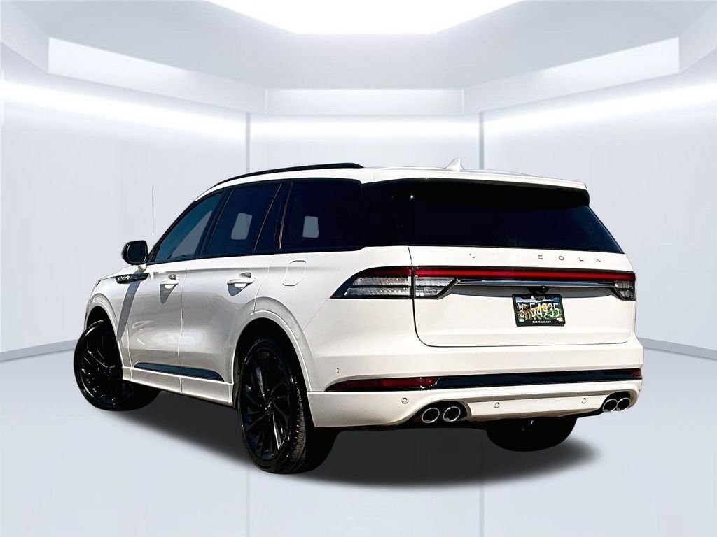 Used 2022 Lincoln Aviator Reserve w/ Equipment Group 201A AWD/4WD image 13