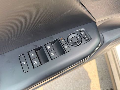 New 2026 Kia K4 FWD image 17