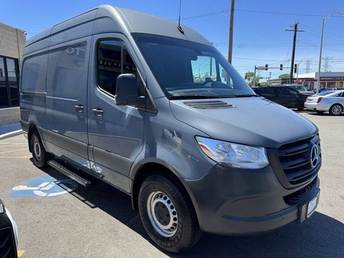 Used 2019 Mercedes-Benz Sprinter 144 image 3