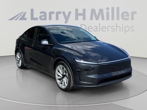 Used 2026 Tesla Model Y Long Range AWD/4WD image 7