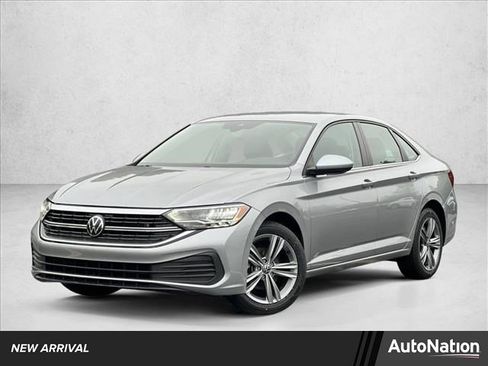 Used 2024 Volkswagen Jetta SE FWD image 1