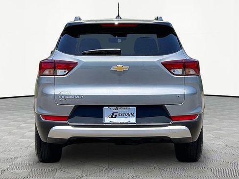 Used 2025 Chevrolet TrailBlazer LT AWD/4WD image 6