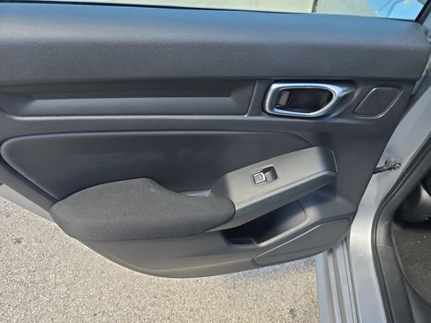 Certified 2022 Honda Civic Sport image 11
