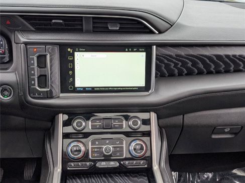 Used 2023 GMC Yukon XL Denali image 20