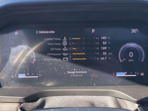 Used 2023 Jeep Grand Cherokee Limited w/ Luxury Tech Group II image 28