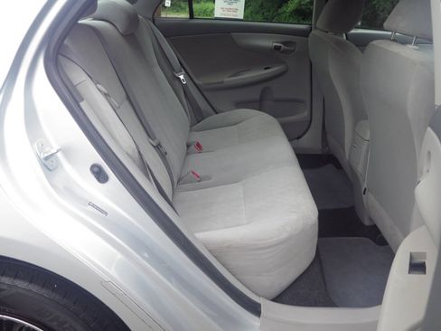 Used 2009 Toyota Corolla LE FWD image 13