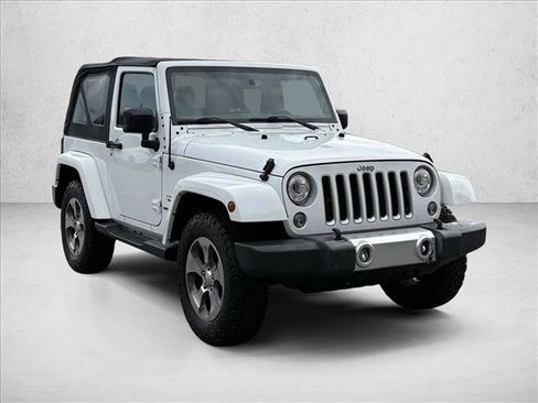 Used 2017 Jeep Wrangler Sahara image 4