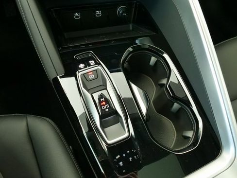 New 2025 Audi Q5 Premium Plus image 25