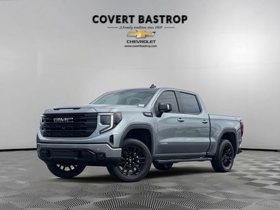 Used 2025 GMC Sierra 1500 Elevation w/ Elevation Premium Package