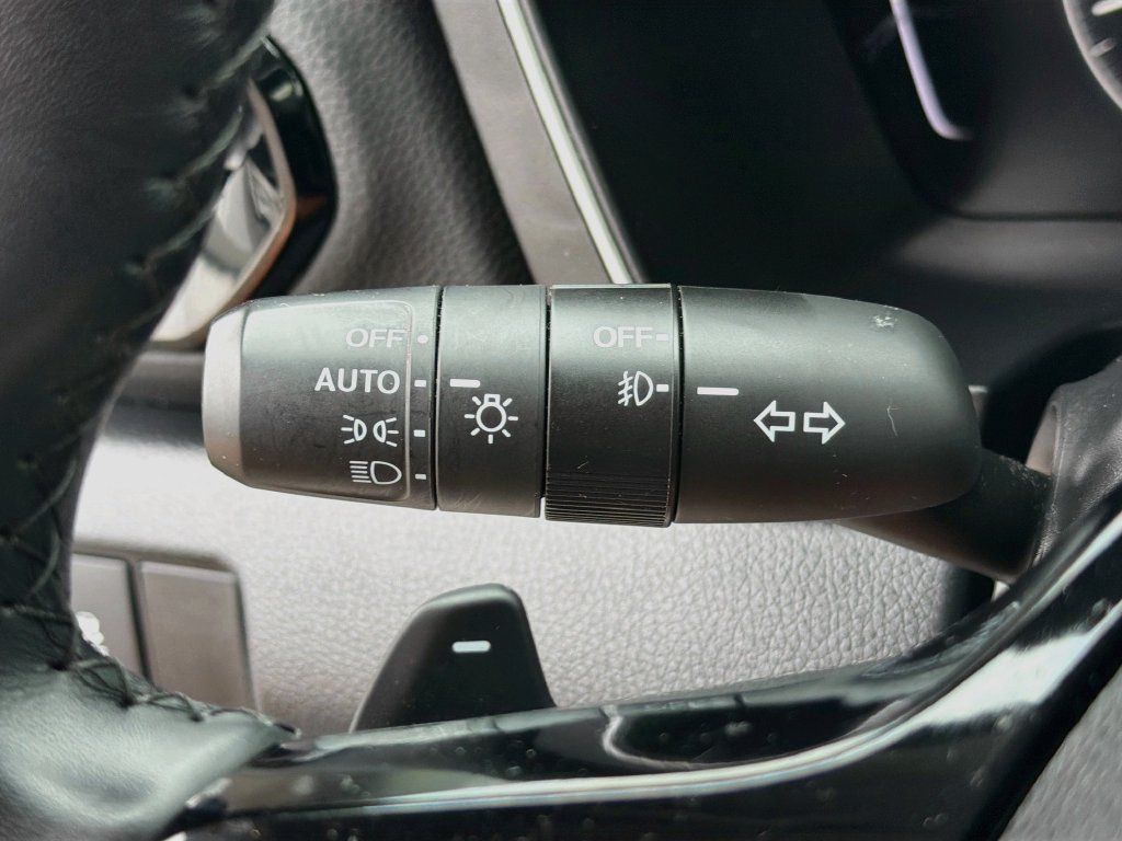 Used 2025 Honda Pilot EX-L image 17
