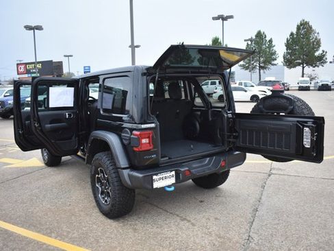 Used 2022 Jeep Wrangler Unlimited Rubicon 4xe w/ Cold Weather Group image 16