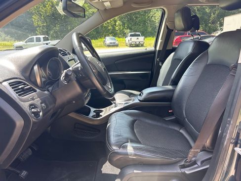 Used 2015 Dodge Journey Crossroad w/ Flexible Seating Group FWD image 8