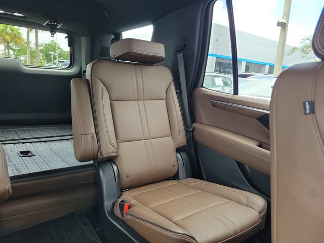 Certified 2025 Chevrolet Tahoe High Country AWD/4WD image 18