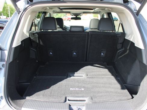 Certified 2023 Nissan Rogue SL w/ SL Premium Package AWD/4WD image 5