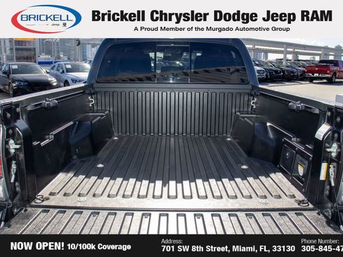 Used 2022 Toyota Tacoma TRD Sport w/ Technology Package image 9