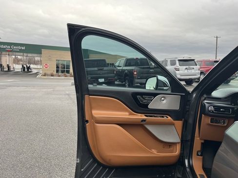 Used 2020 Lincoln Aviator Black Label w/ Dynamic Handling Package image 25