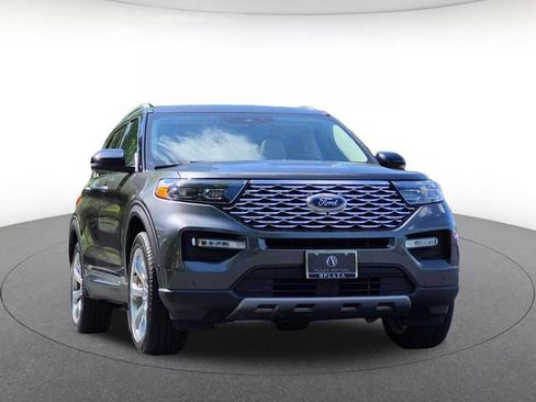 Used 2020 Ford Explorer Platinum w/ Premium Technology Package AWD/4WD image 3