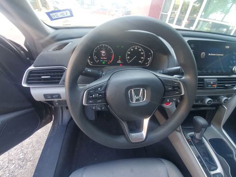 Used 2018 Honda Accord LX image 14