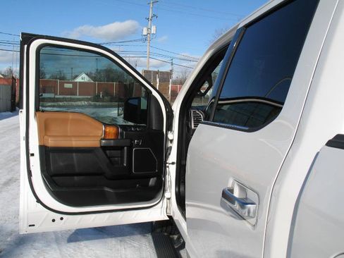 Used 2016 Ford F150 Limited w/ Trailer Tow Package image 14