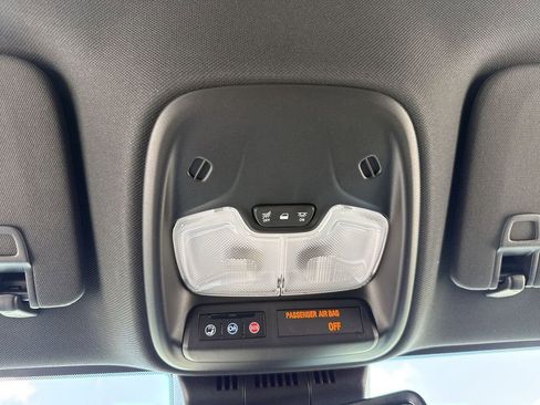 Used 2025 Chevrolet Colorado LT w/ Advanced Trailering Package RWD image 13