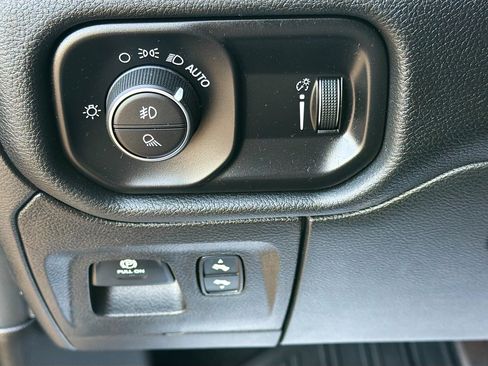 Used 2022 RAM 1500 Big Horn image 33