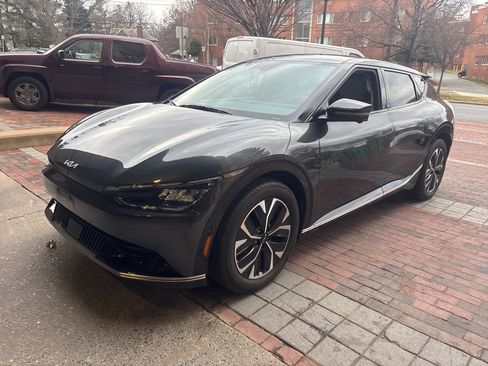 Certified 2024 Kia EV6 Wind w/ Wind Technology Package image 7