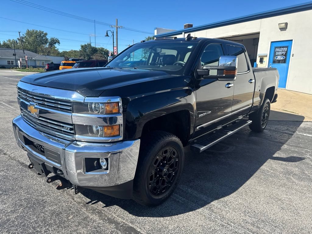 Used 2018 Chevrolet Silverado 2500 LTZ w/ Snow Plow Prep Package AWD/4WD image 8