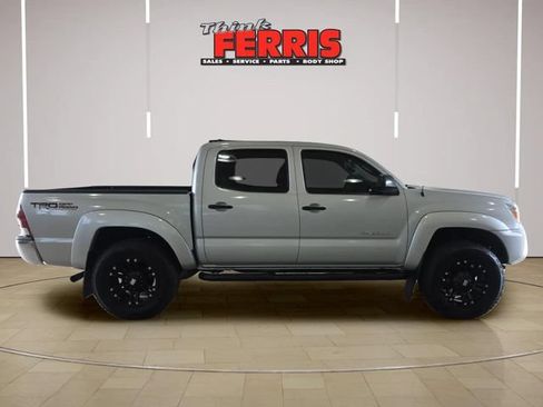 Used 2024 Chevrolet Silverado 1500 LT w/ Protection Package AWD/4WD image 27