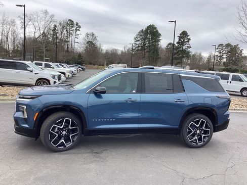 New 2026 Chevrolet Traverse High Country FWD image 6