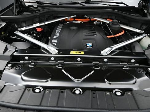 New 2026 BMW X5 xDrive50e w/ Executive Package AWD/4WD image 22