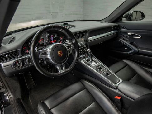 Used 2014 Porsche 911 Carrera 4S image 17