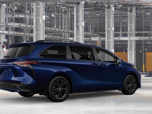 New 2026 Toyota Sienna XSE image 10