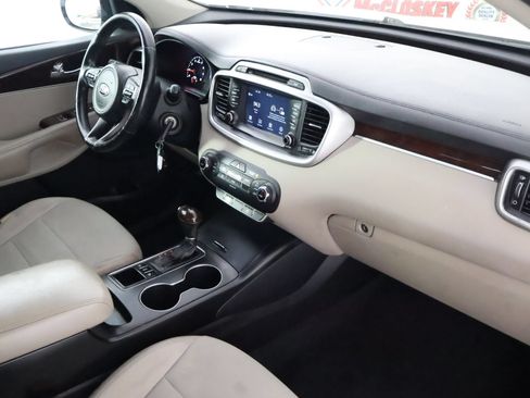 Used 2017 Kia Sorento AWD w/ LX Convenience Package image 45