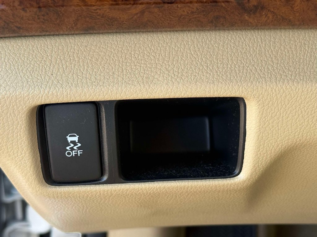 Used 2012 Honda Accord EX-L image 25